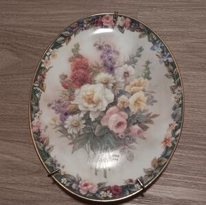 Vintage Floral Oval Plate with Gold Accent